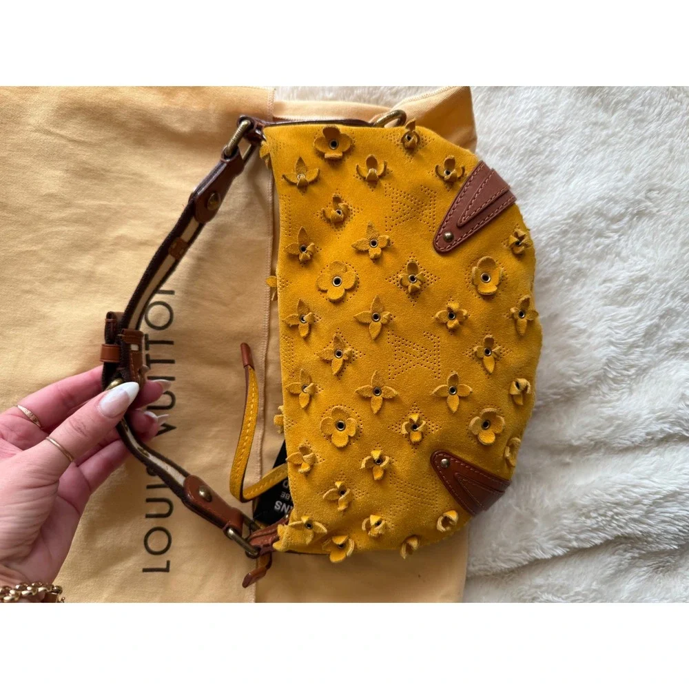 NWT Louis Vuitton Onatah Fleurs GM Limited Edition Bag Size OS